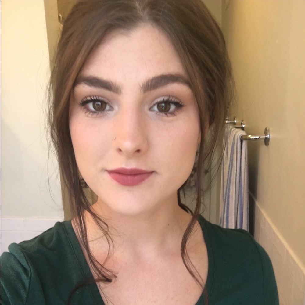Meet your Posher, Savannah